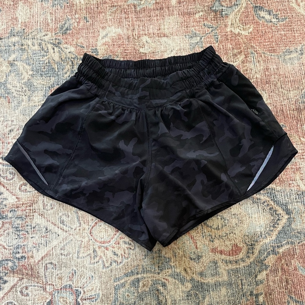 Lululemon Hotty Hot Shorts Size 4